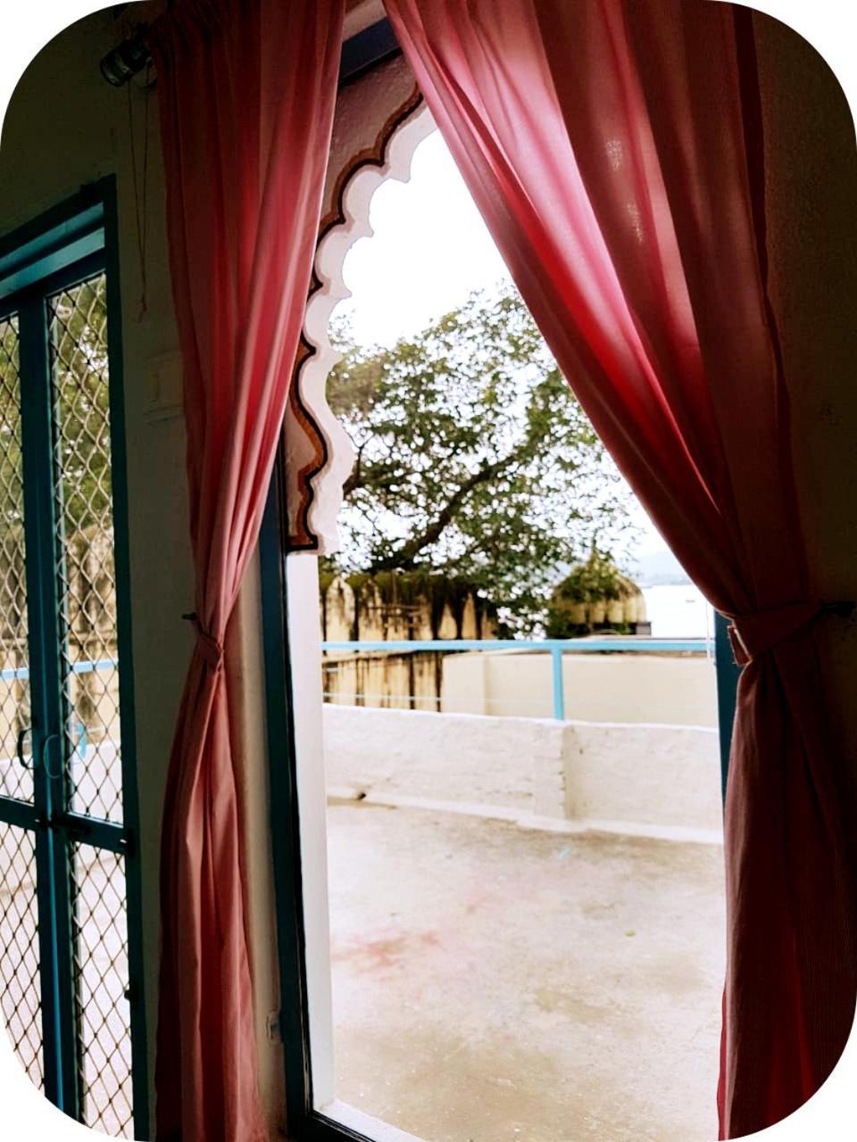 Gypsy Child Lake Hostel 烏代浦 外观 照片